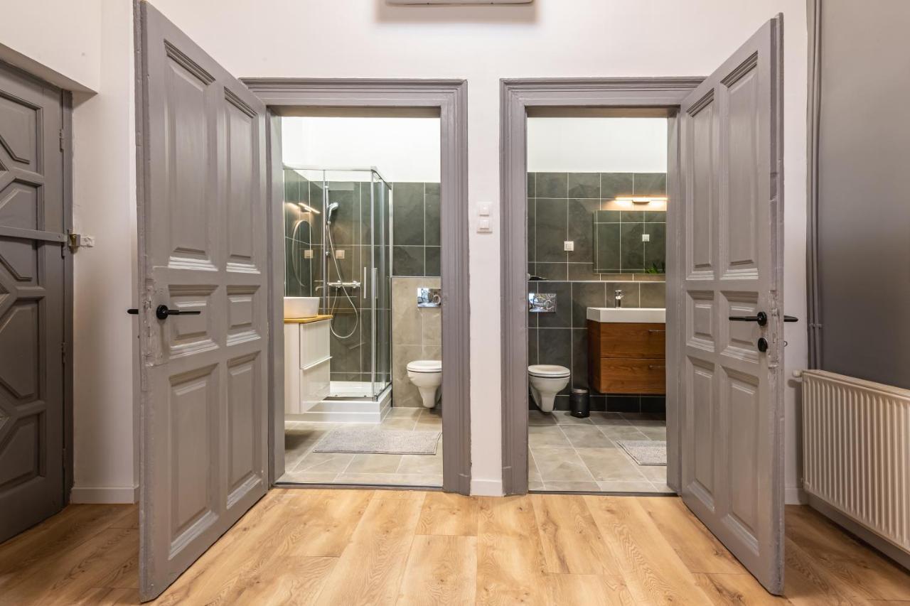 Deluxe Kazincy Apartment In The Heart Of Budapest Exteriör bild