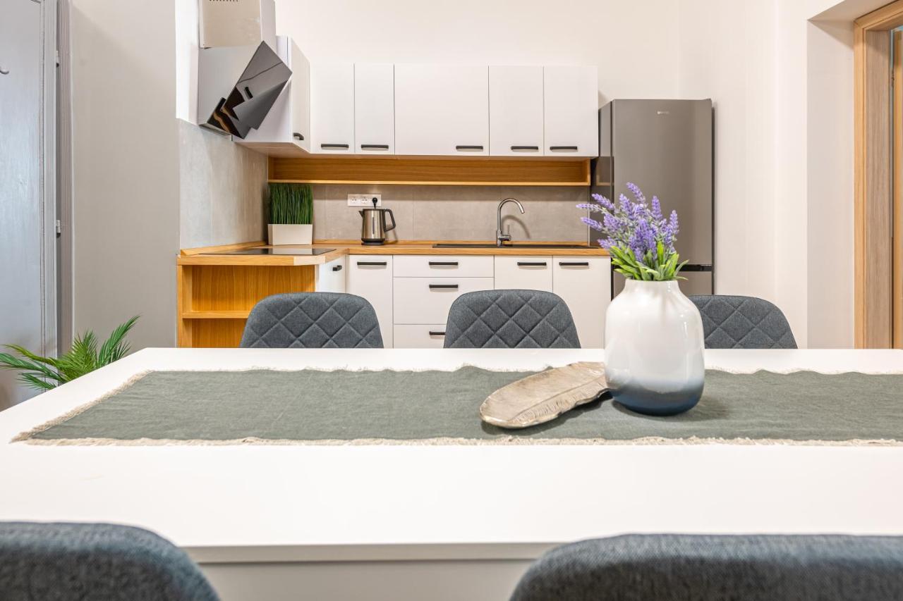 Deluxe Kazincy Apartment In The Heart Of Budapest Exteriör bild